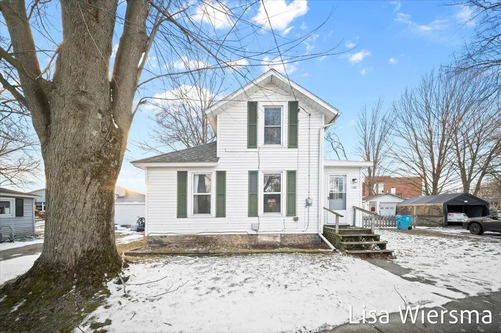 120 Palmer Ave