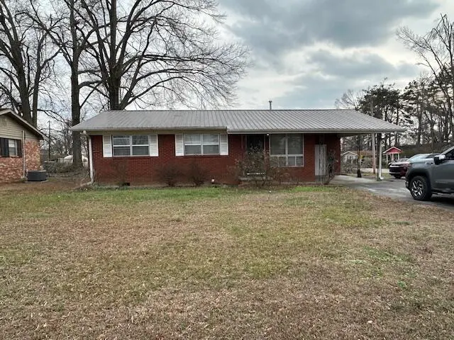 100 E Harris Cir