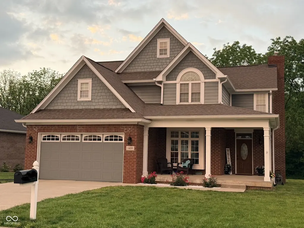 1426 W Weatherby Ct