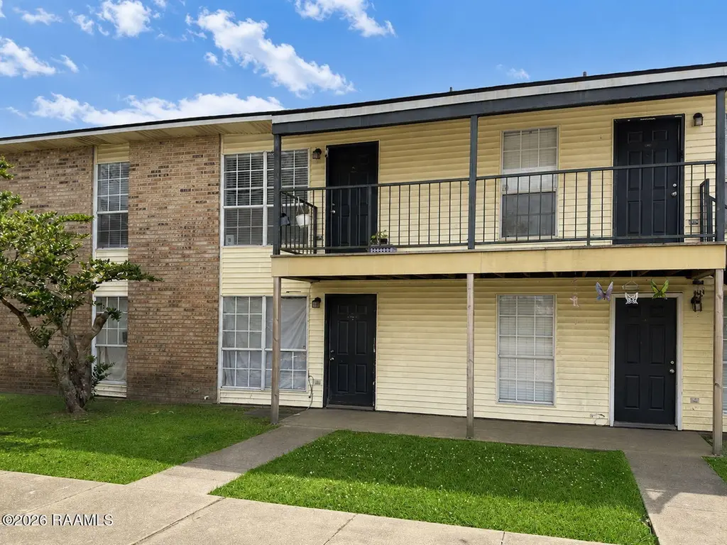 610 Pillette Rd #194