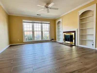 303 Amersham Dr