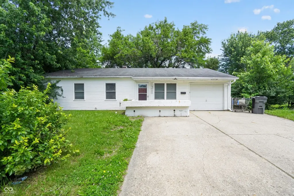 4023 Cass Ct