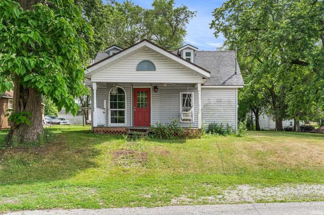 105 E Arlington Ave