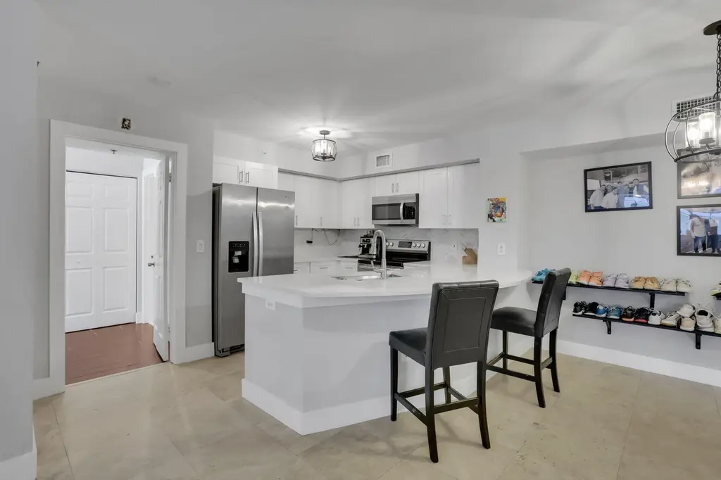 3237 Clint Moore Rd #103