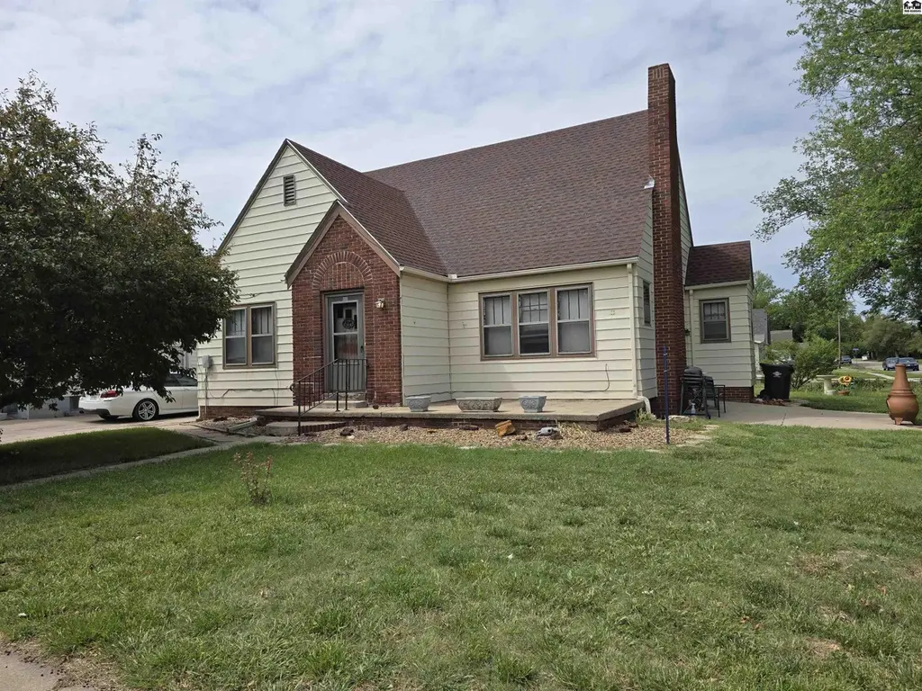 200 W Allen St