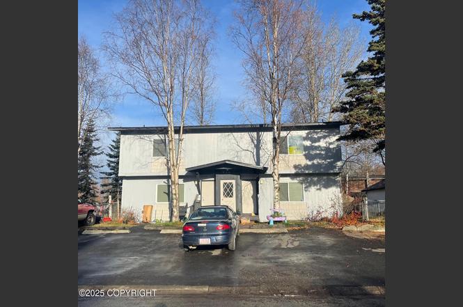 639 W 75th Ave