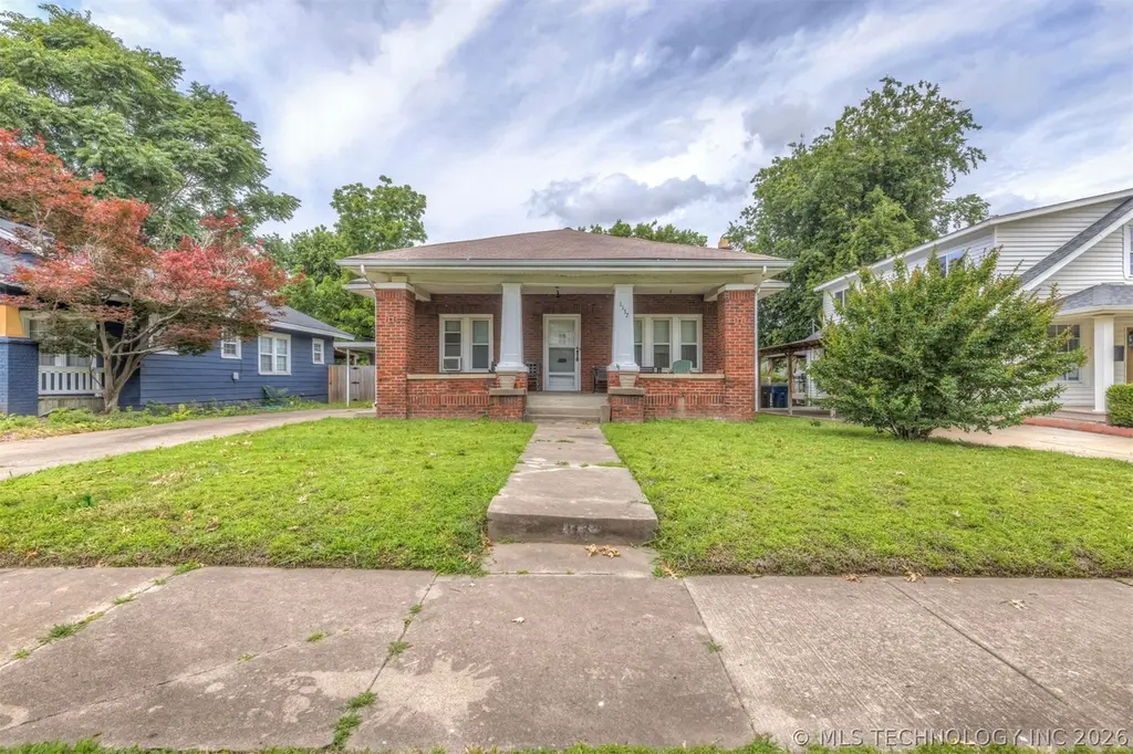 1132 S Atlanta Ave