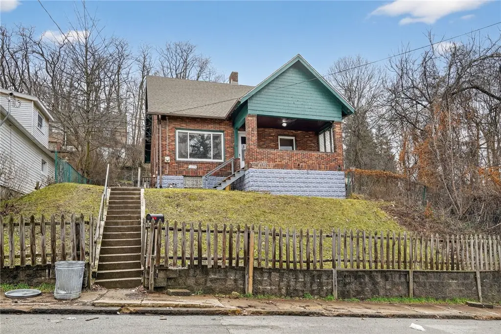 1170 Grandview Ave