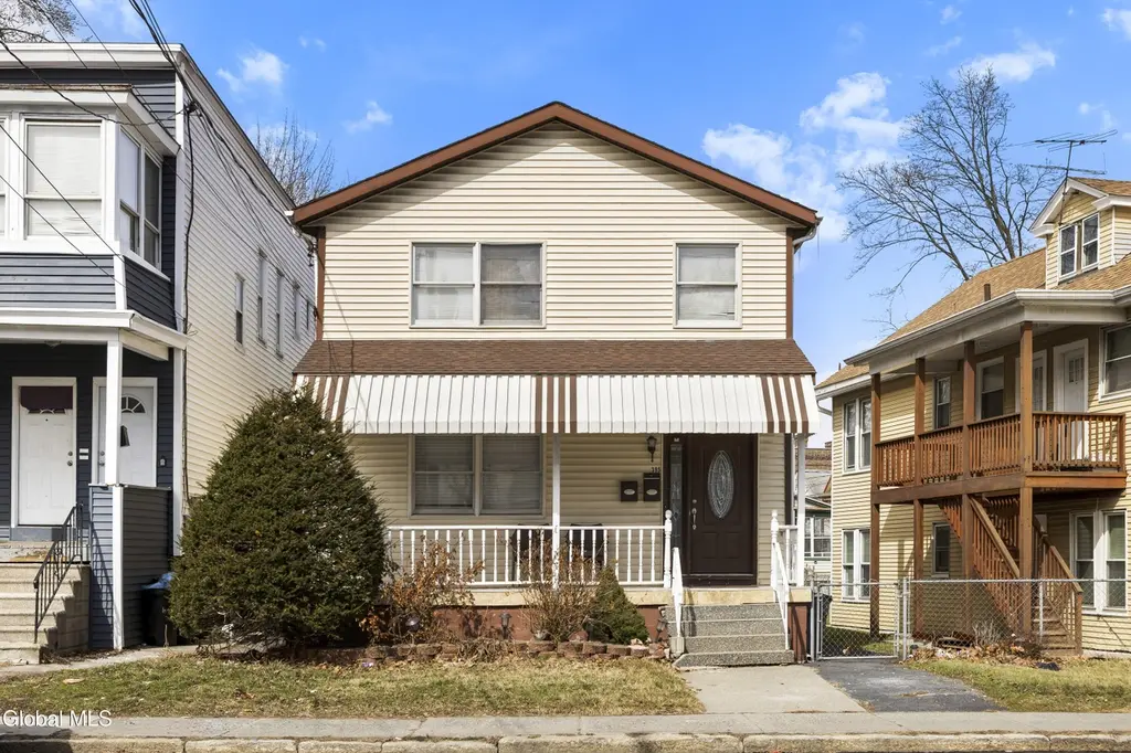 395 Second Ave