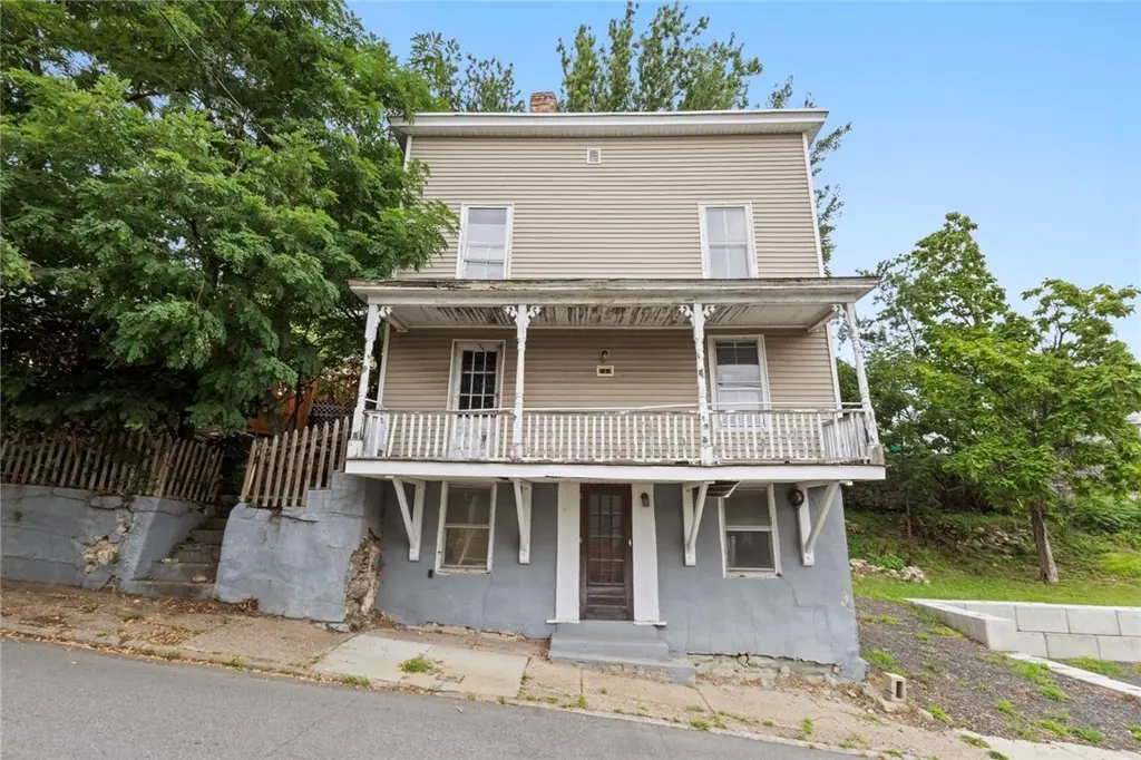 99 Cato St
