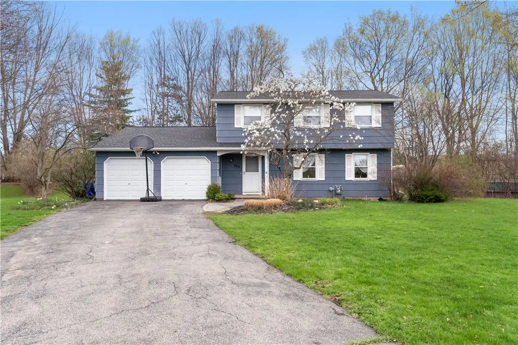 755 Tanya Cir