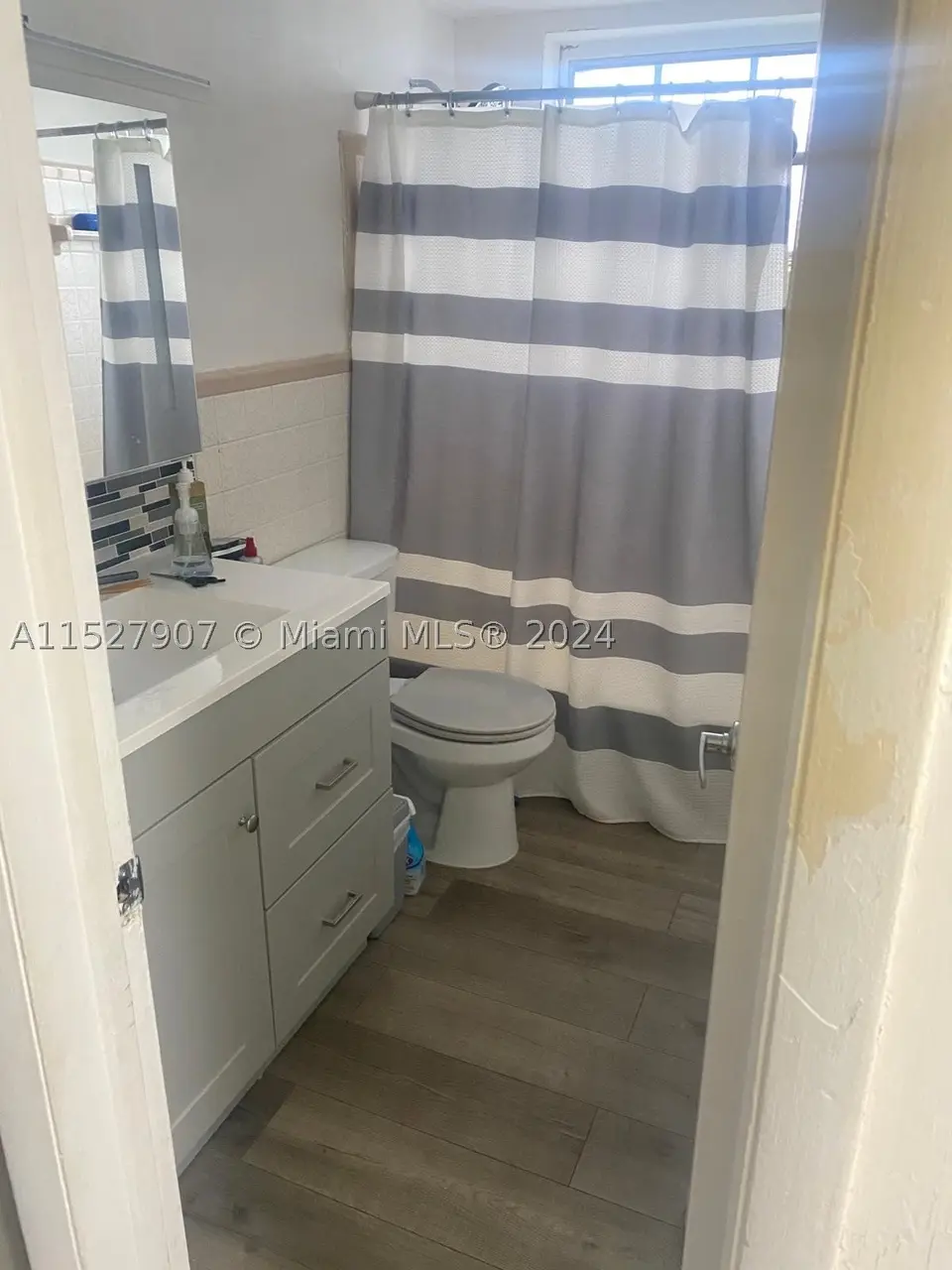 5500 SW 77th Ct #201