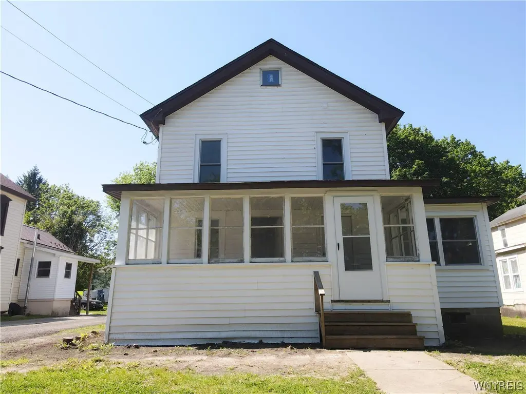 132 Chestnut St