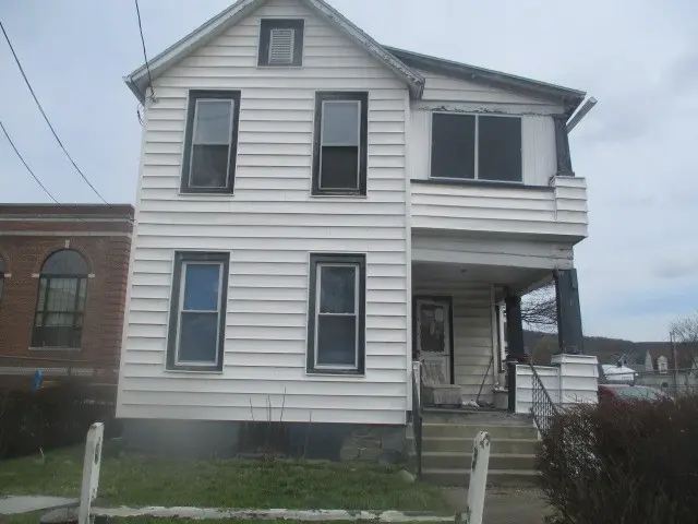 1106 Grand Central Ave