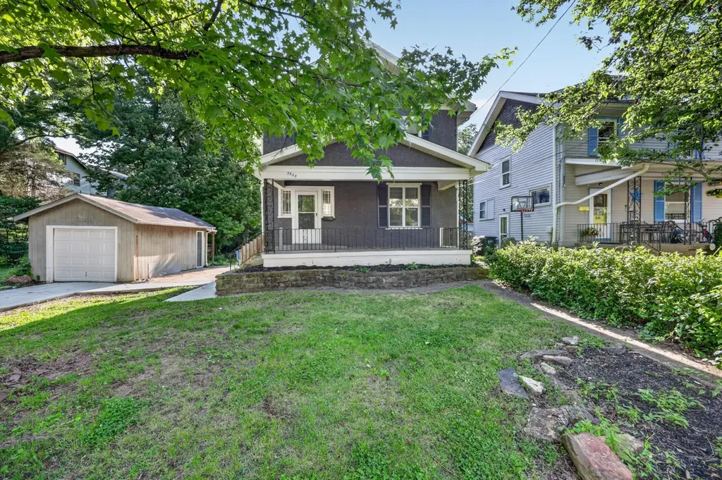 3528 Park Dr