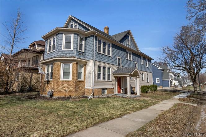 1088 Parkside Ave