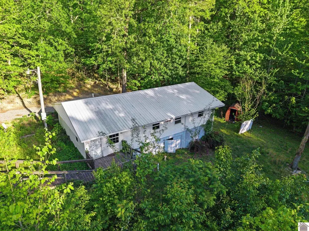287 Dustin Rd