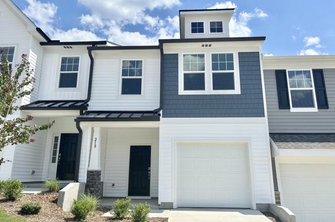 218 Alberta Dr #140