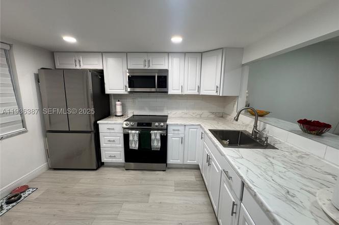 900 Colony Point Cir #218