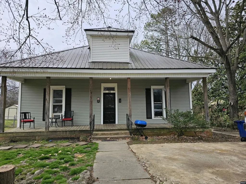 315 S Mccombs St
