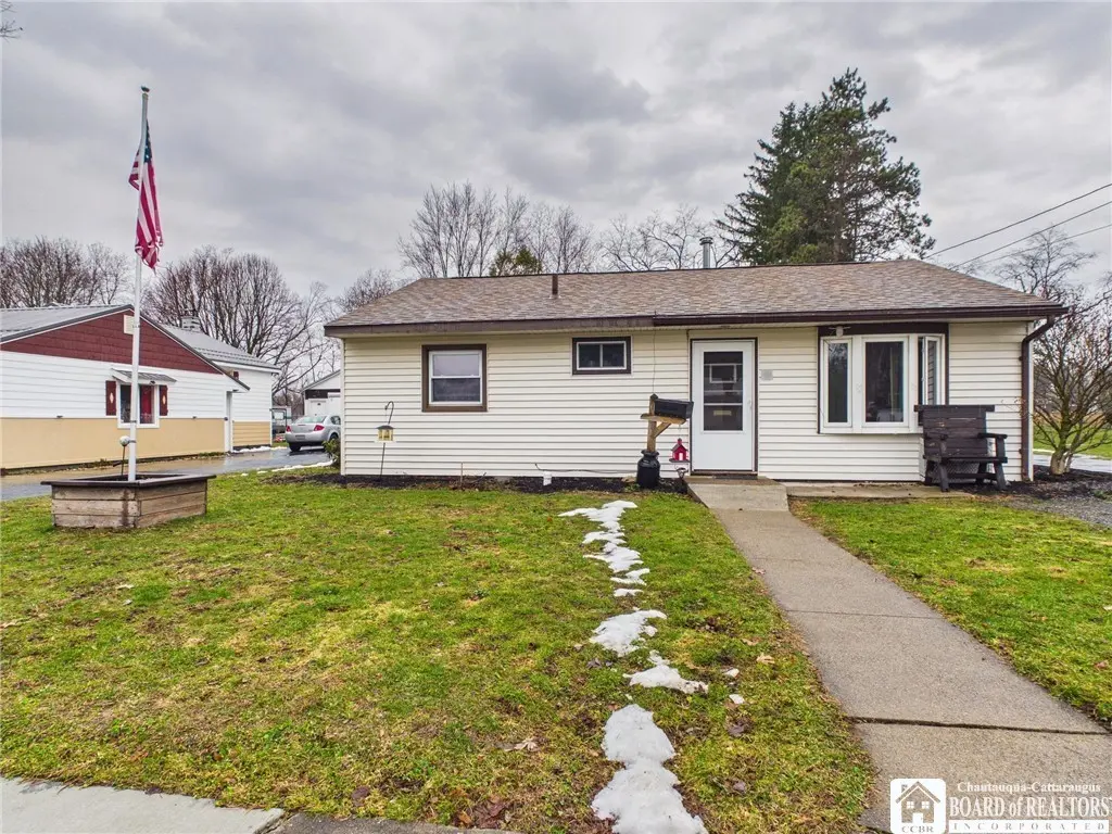 14 Plymouth Ave