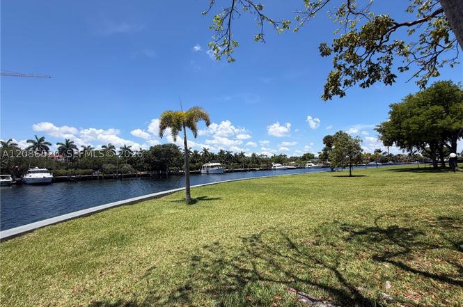 501 Three Islands Blvd #303