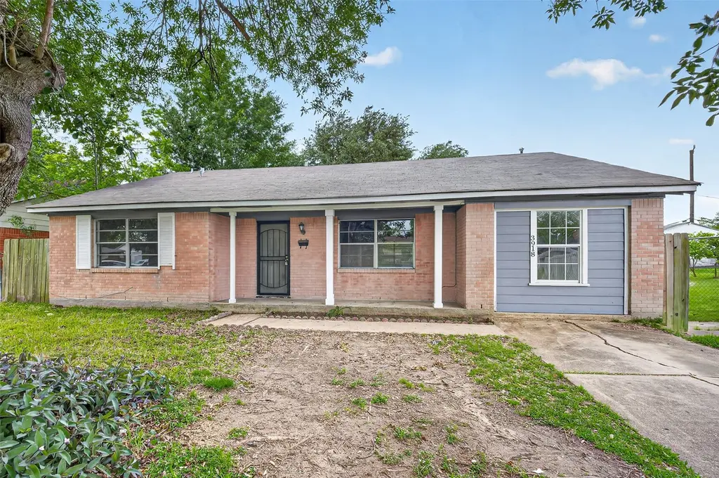 3918 Tavenor Ln