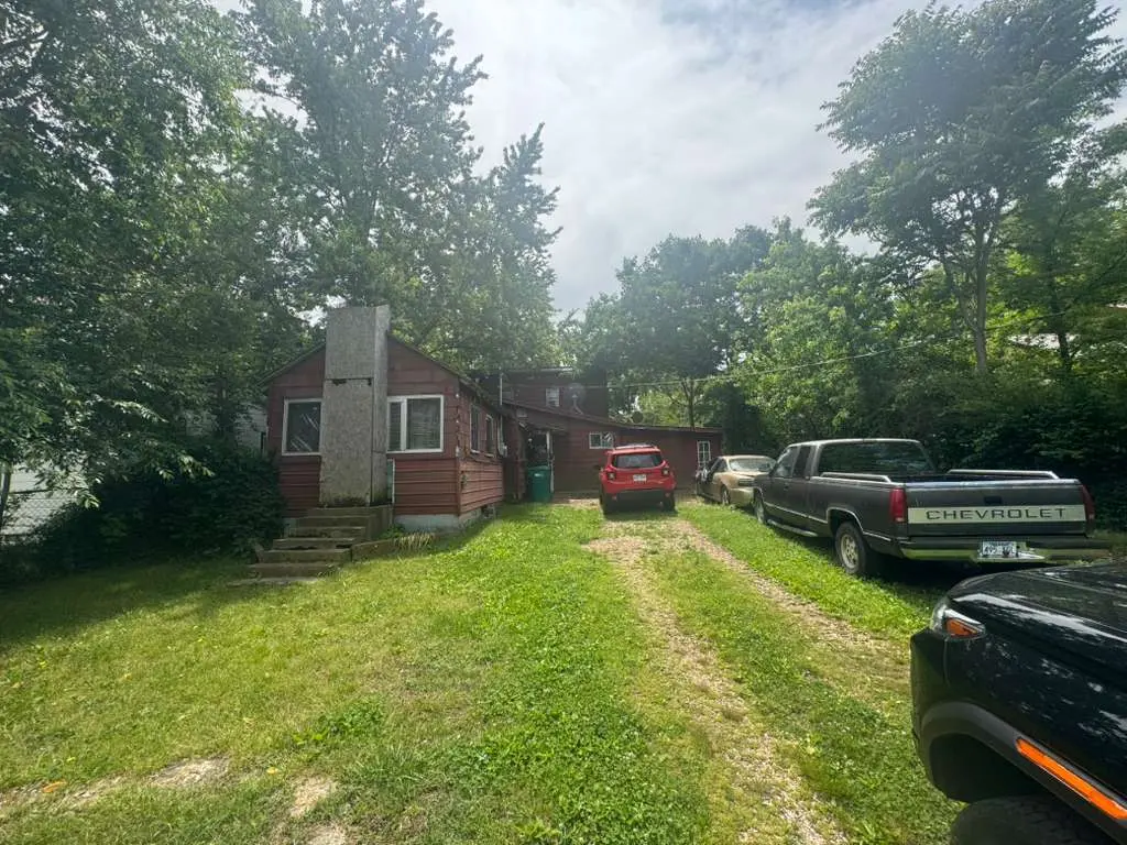 635 Hill Ave