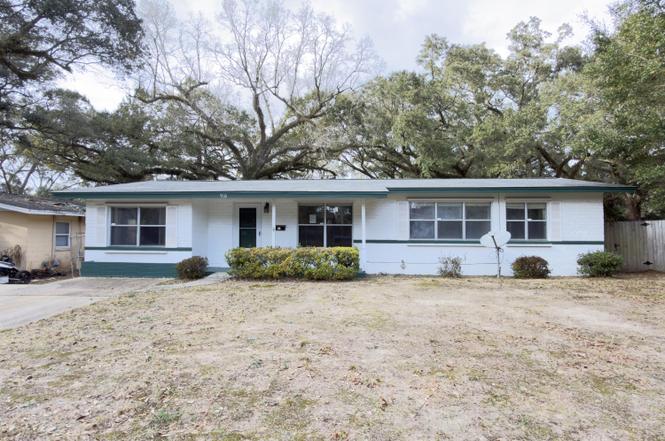 910 Springbrook Ave