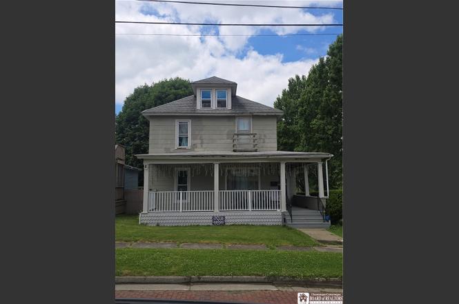 821 Lafayette St