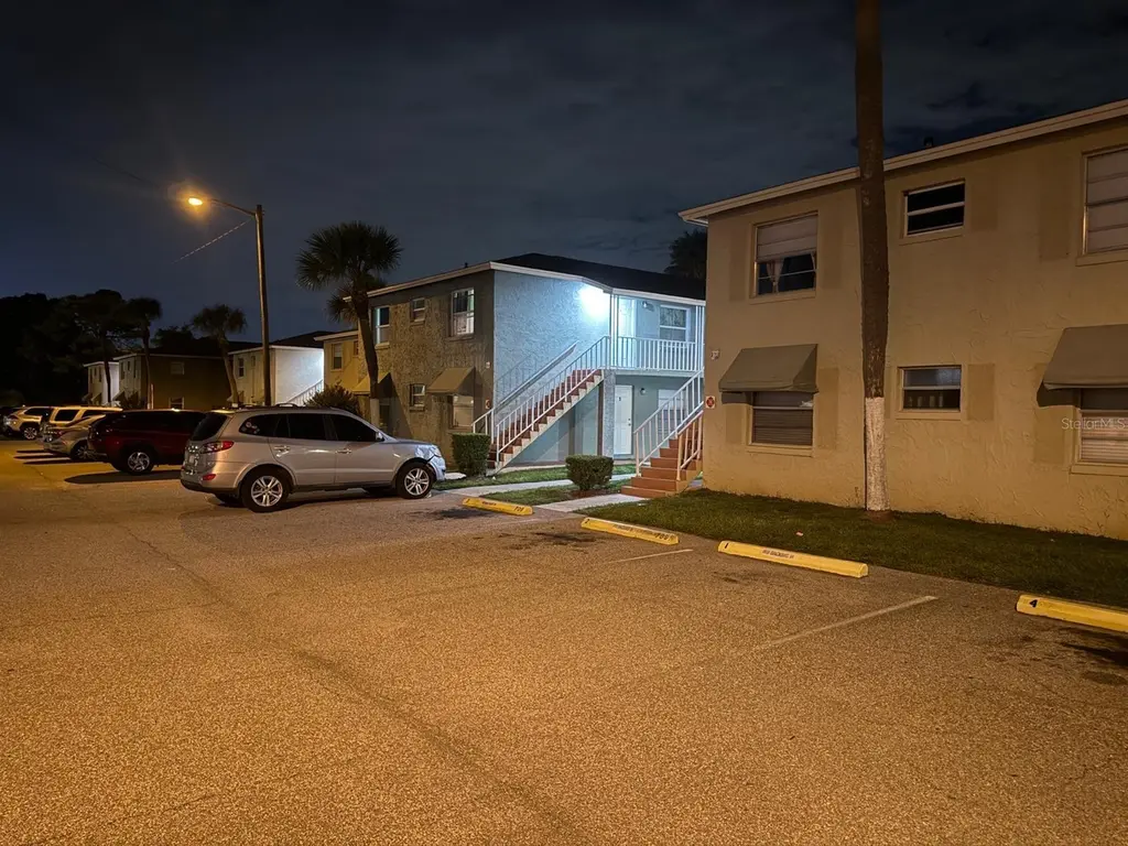 719 Michigan Ct #3
