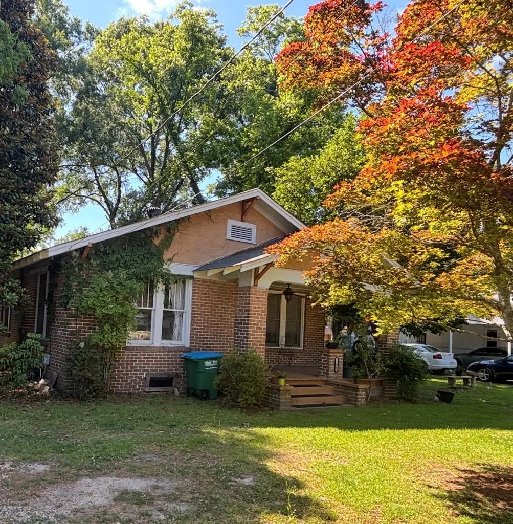 204 N Main St
