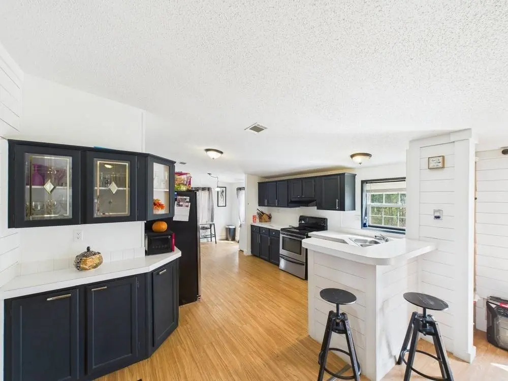 986 Road 5806
