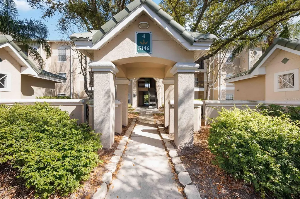 5146 Northridge Rd #210