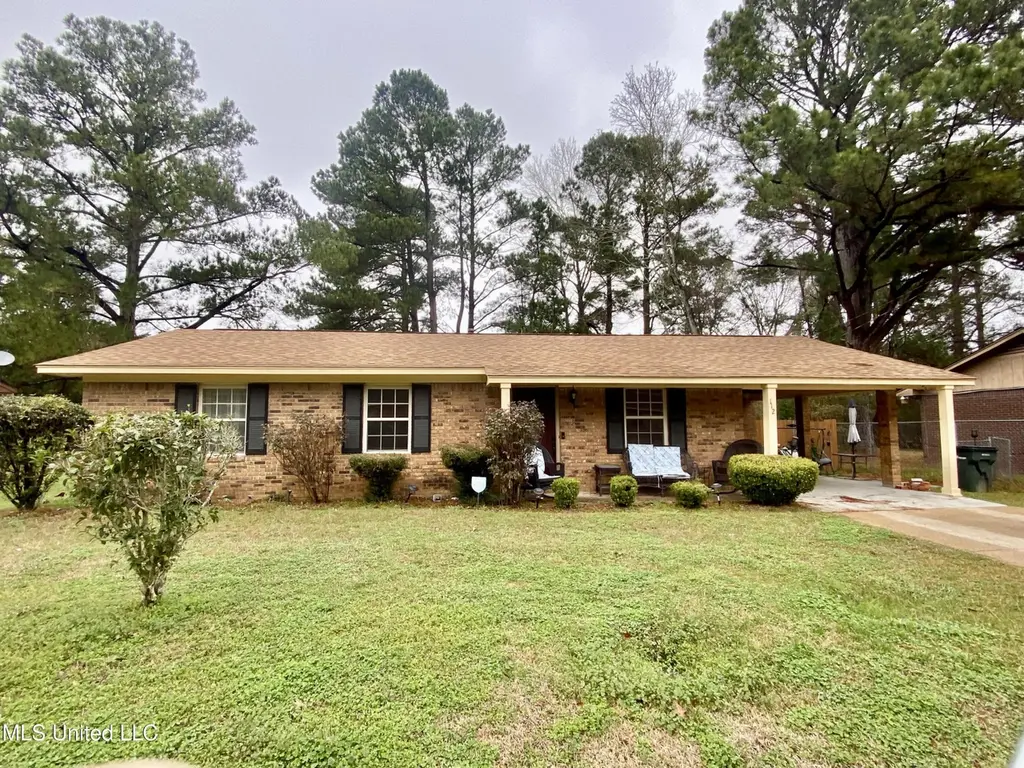 112 Purvis Dr