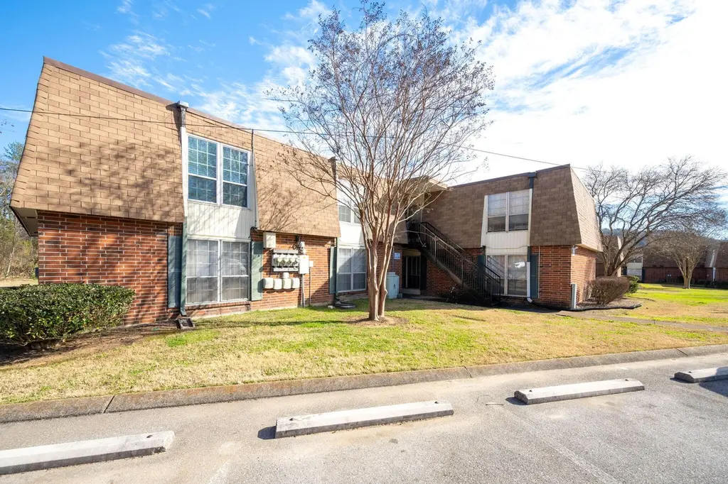 900 Mountain Creek Rd #184