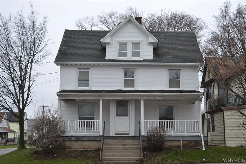 4670 Broadway