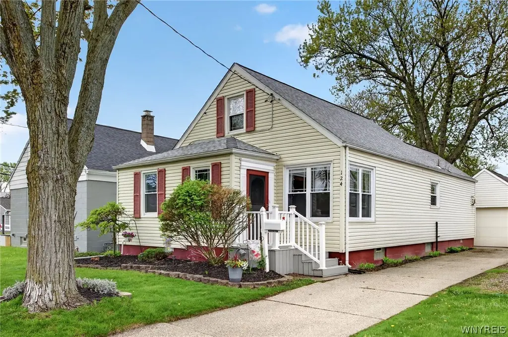 124 Hillcrest Rd