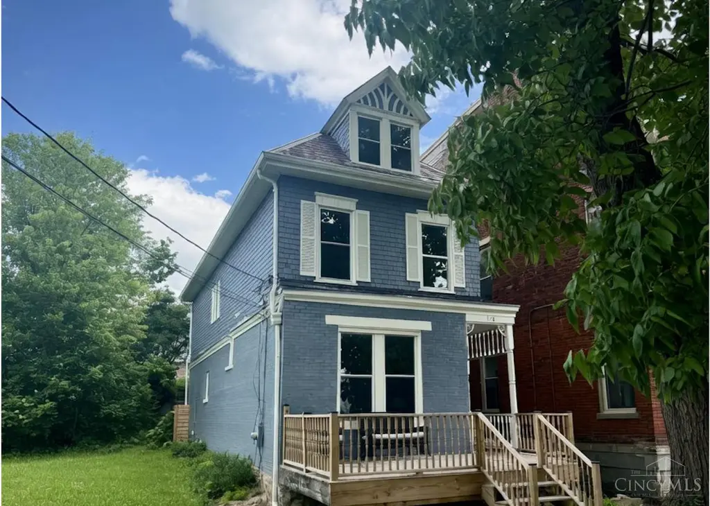 136 Dorchester Ave