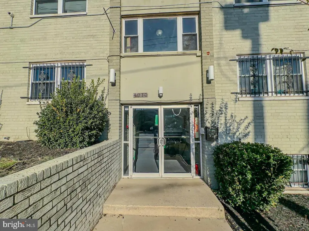4810 Quarles St NE #103