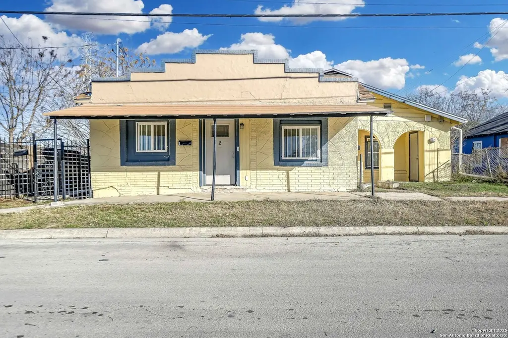 1114 S San Marcos