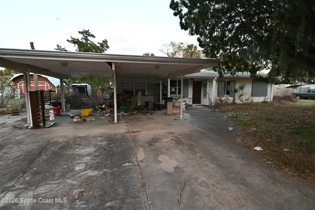 2821 Carol Ave