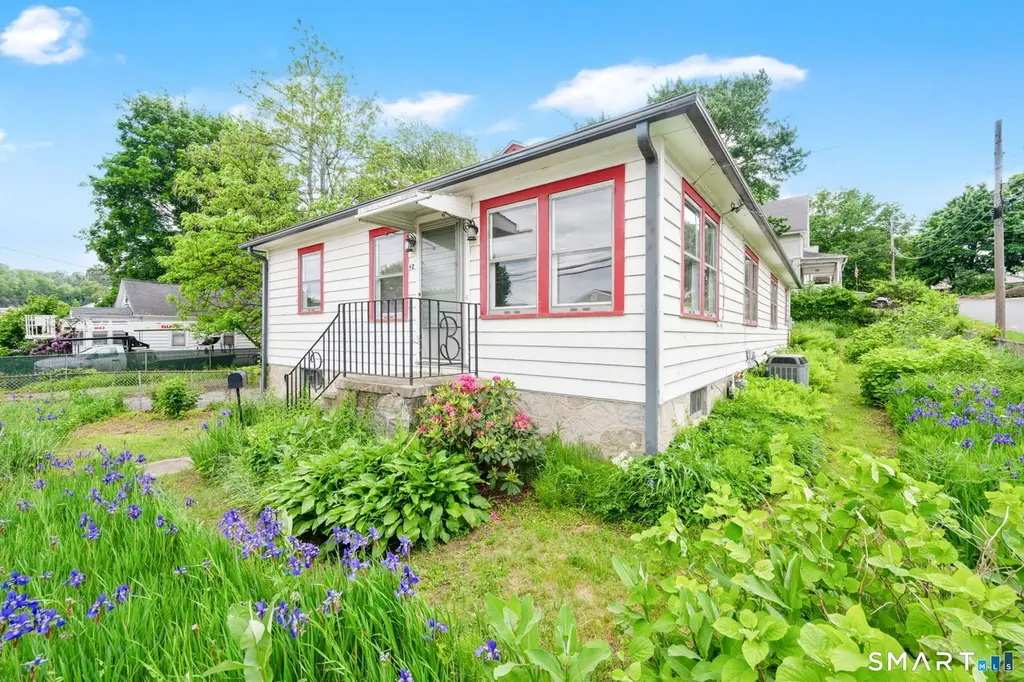 42 Bryan St