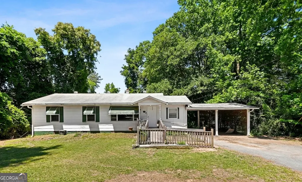 195 Hood Ave