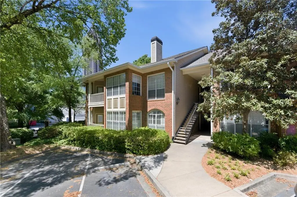 200 Renaissance Pkwy NE #304