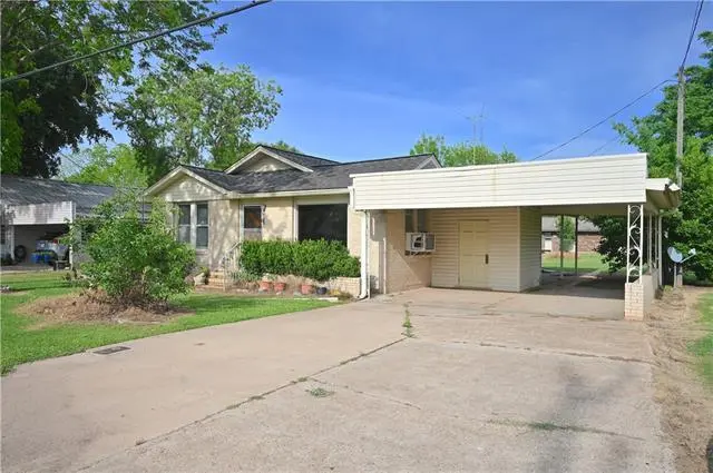 557 Choupique Ln