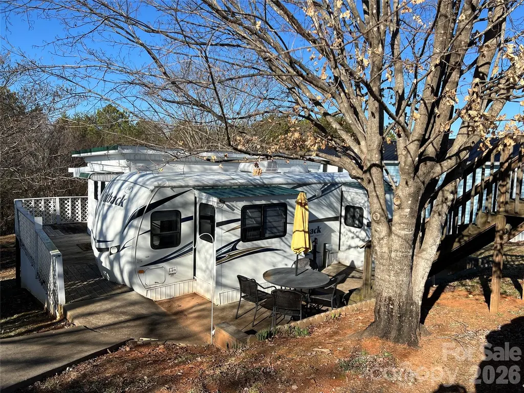 322 Mount View Ln