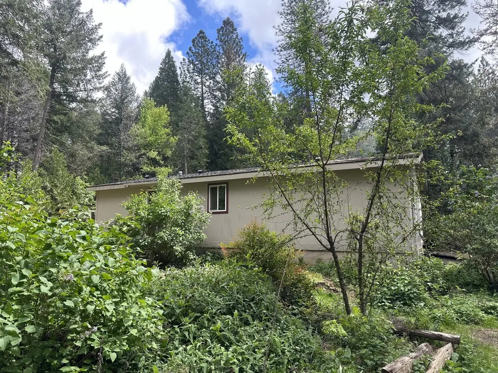 15691 Phillips Rd