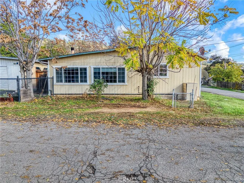 70 Shaul St