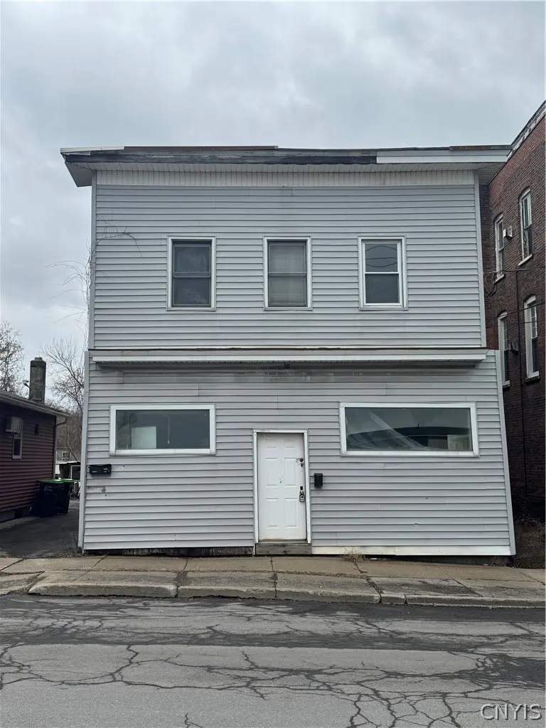 114 S Litchfield St